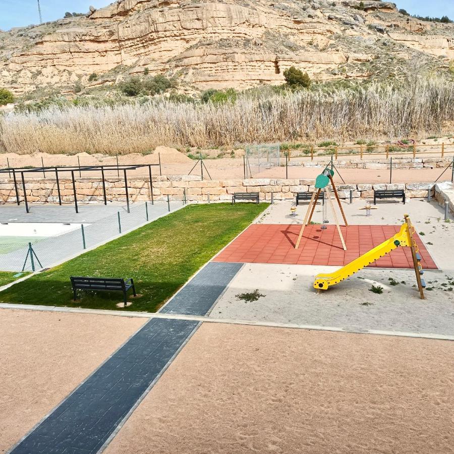 Precioso Piso Monzon Terraza, Parking,Piscina,Zona De Juegos Lägenhet Exteriör bild